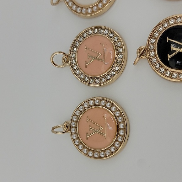 LV Gold Rhinestone Pearl Zipper Pull Charms - Picture 3 of 10